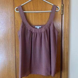 Banana Republic tank top with strap guides, loose fit.